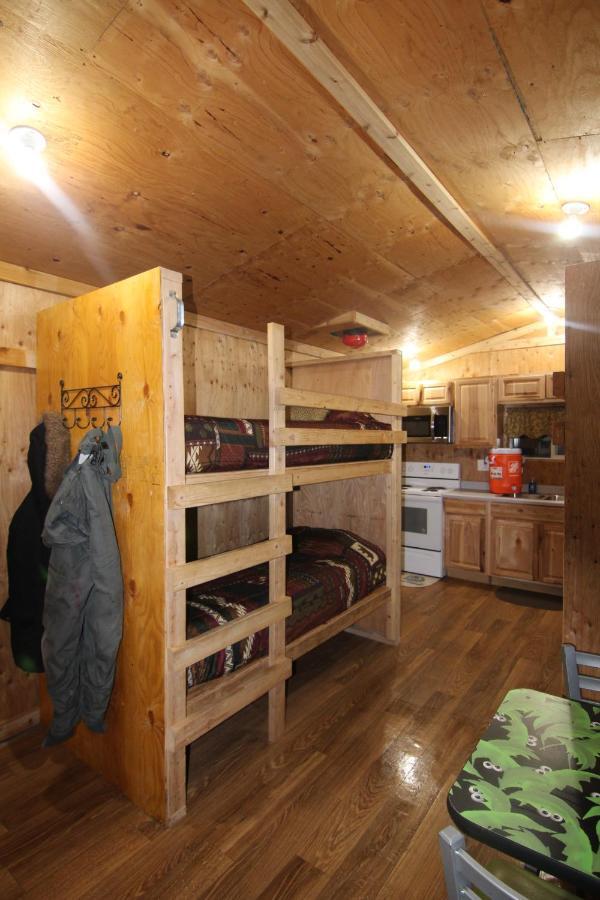 Alaskan Adventure Dry Cabins Pleasant Valley Exterior photo